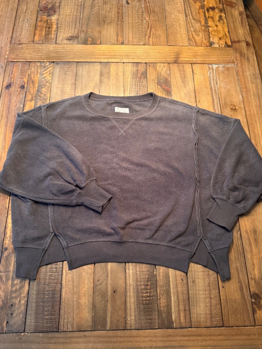 American Eagle This Feels Seriously Huggable Sweatshirt~Size X-Small. Charcoal